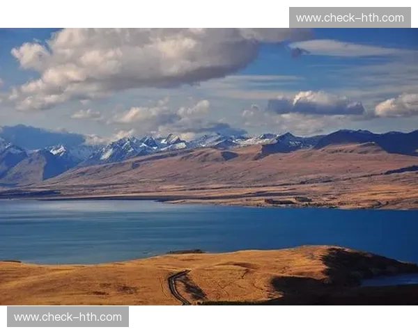 极速繁华VS旷野呼吸：当韩国的“快”遇见新西兰的“慢”，你会把心留在哪？